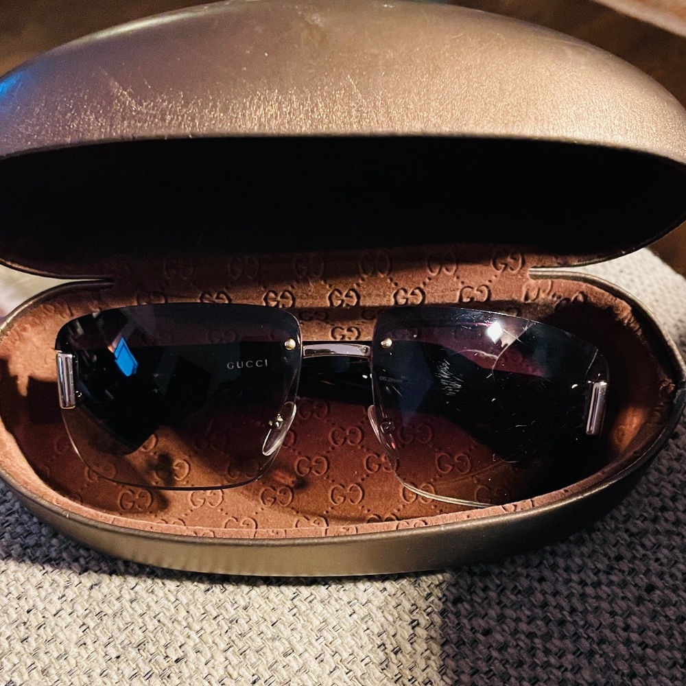 Authentic Gucci vintage shield sunglasses